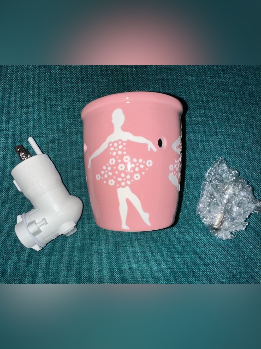 NEW Scentsy Pirouette Ballerina Pink Night Light Plug-in Warmer Retired NWOB
